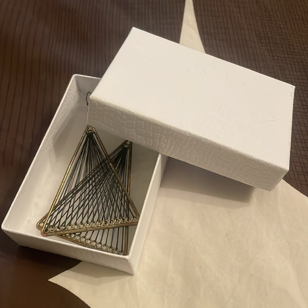 Vintage Oversized Threaded Triangle Earrings - image 1